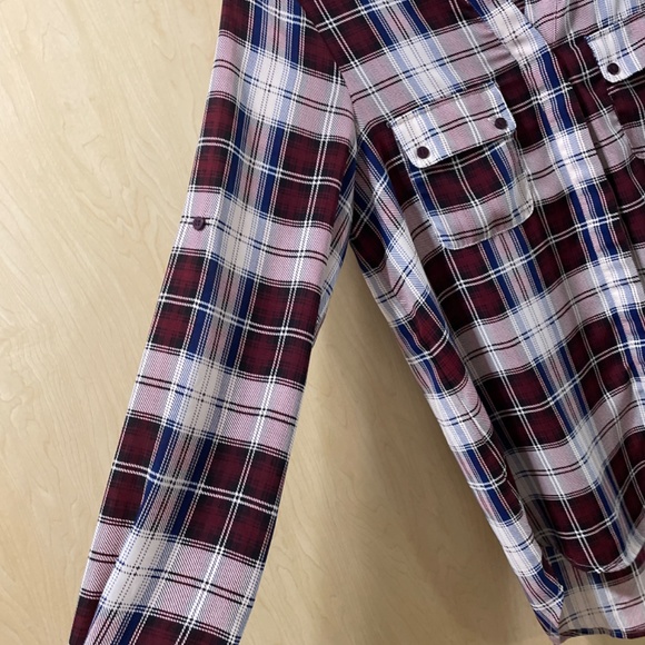 Women Medium Lightweight Plaid Casual to Career Blouse Button Down Shirt - Picture 2 of 8